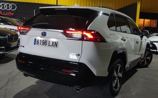 Toyota RAV4 4X4 HIBRIDO ENCHUFABLE - NEGOCIABLE