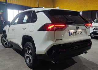 Toyota RAV4 4X4 HIBRIDO ENCHUFABLE - NEGOCIABLE