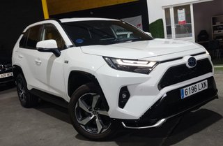 Toyota RAV4 4X4 HIBRIDO ENCHUFABLE - NEGOCIABLE