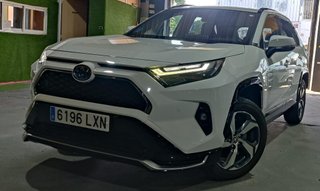Toyota RAV4 4X4 HIBRIDO ENCHUFABLE - NEGOCIABLE