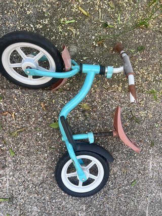 Bicicleta infantil sin pedales azul
