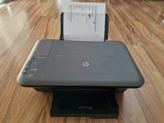 Stampante HP DeskJet 1050A grigia
