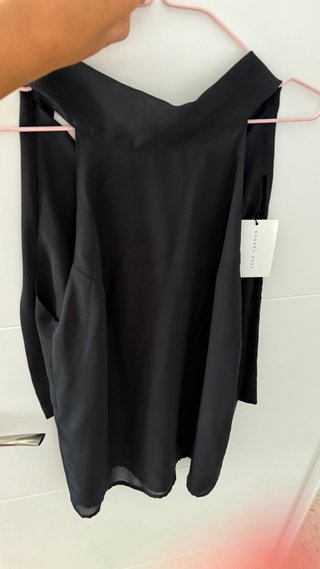 Camisa negra cuello lazo talla única nueva
