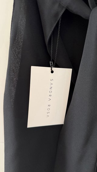 Camisa negra cuello lazo talla única nueva