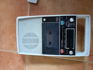 TOSHIBA RT-201A Radio Cassette Recorder
