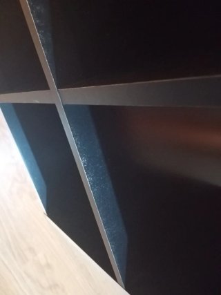 Estantería modular blanca y negra