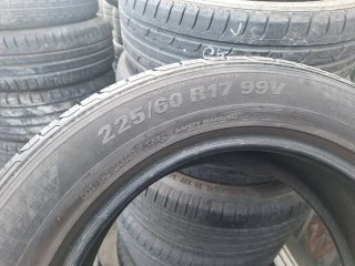 225 60 R17 99V Kumho - 1 neumático +95%