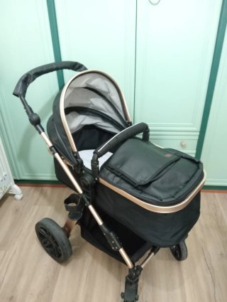 Carrito Bebé Pixini Negro y Dorado