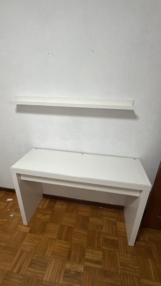 Tocador/Escritorio Blanco Ikea con cristal encima