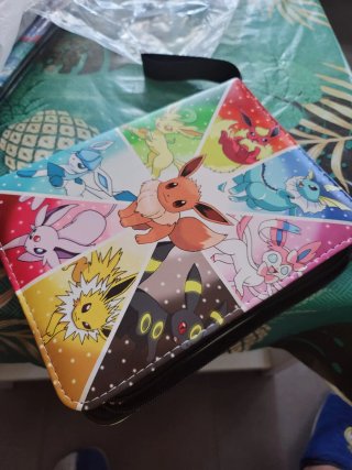 Álbum Cartas Pokémon Eevee y Evoluciones