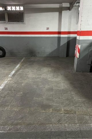 Garaje en venta en Centre en Badalona