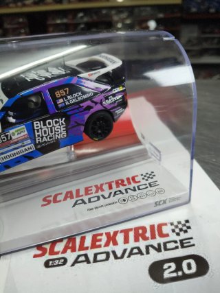 Scalextric Advance Ford Escort Cosworth 1:32