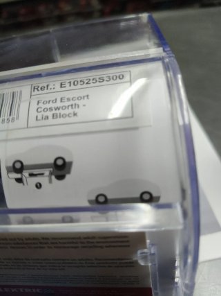 Scalextric Advance Ford Escort Cosworth 1:32