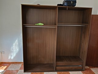 Armario o vestidor sin puertas