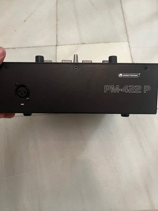 Mesa de mezclas Omnitronic PM-422 P
