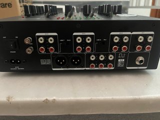 Mesa de mezclas Omnitronic PM-422 P
