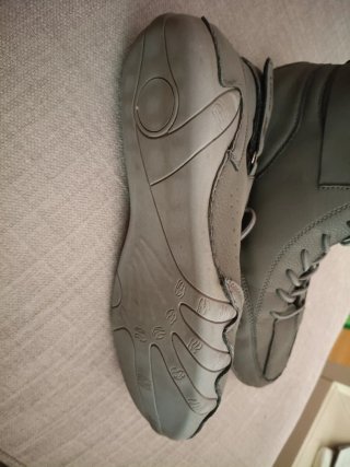 Zapatos grises de cuero 24,5 cm