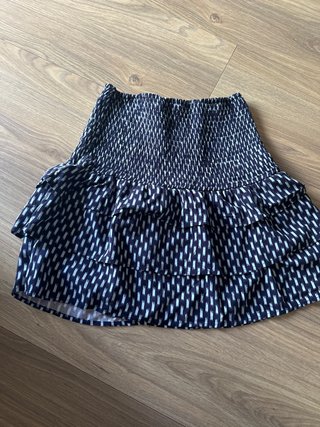 Falda Mango Talla L Estampada Volantes