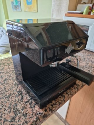 Cafetera Espresso Moulinex con vaporizador