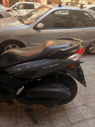 Yamaha NMAX 125 Gris
