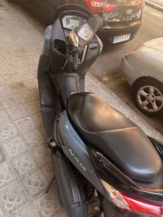 Yamaha NMAX 125 Gris