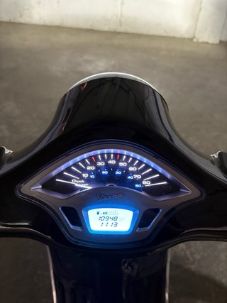 Vespa Primavera 2021 Negra