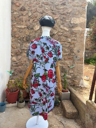 Vestido de Zara flores cuadro vichy azul talla M