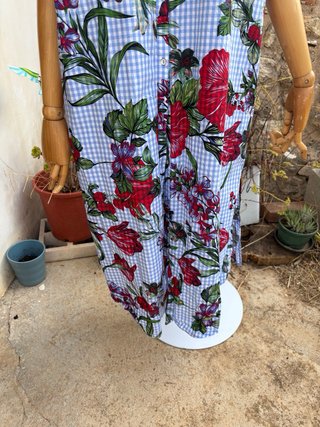 Vestido de Zara flores cuadro vichy azul talla M
