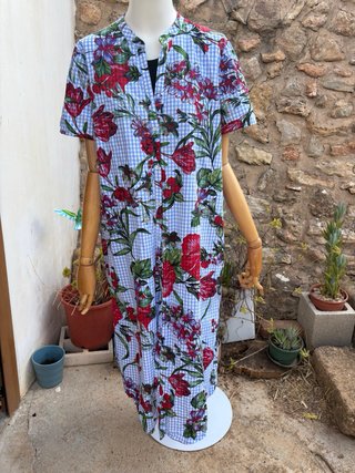 Vestido de Zara flores cuadro vichy azul talla M