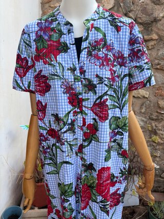 Vestido de Zara flores cuadro vichy azul talla M
