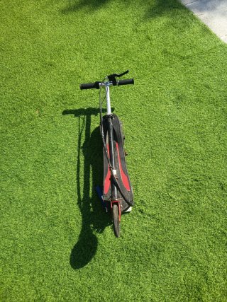 Patinete Eléctrico HOMCOM Negro/Rojo