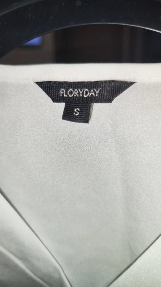 Blusa blanca sin mangas T M