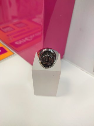 Anillo acero  plateado con simbolo de corona T22