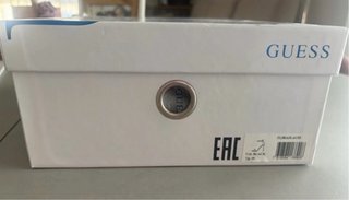 Sandalias Guess de tacón