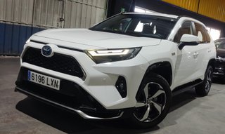 Toyota RAV4 4x4 HIBRIDO ENCHUFABLE 85Km Autonomía