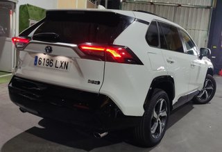 Toyota RAV4 4x4 HIBRIDO ENCHUFABLE 85Km Autonomía