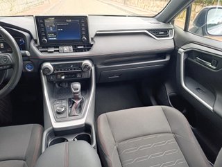 Toyota RAV4 4x4 HIBRIDO ENCHUFABLE 85Km Autonomía