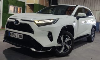 Toyota RAV4 4x4 HIBRIDO ENCHUFABLE 85Km Autonomía