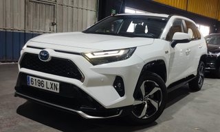 Toyota RAV4 4x4 HIBRIDO ENCHUFABLE 85Km Autonomía