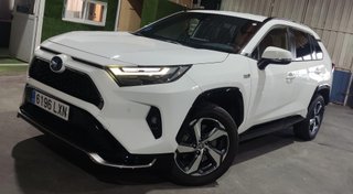 Toyota RAV4 4x4 HIBRIDO ENCHUFABLE 85Km Autonomía