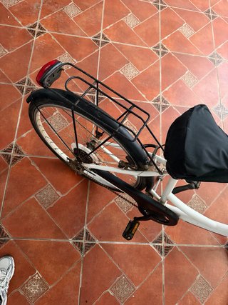 Bicicleta Vintage con Cesta