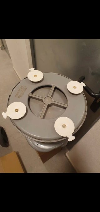 Asiento de baño para bebé gris