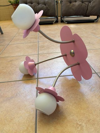 Lámpara infantil flor rosa y blanca