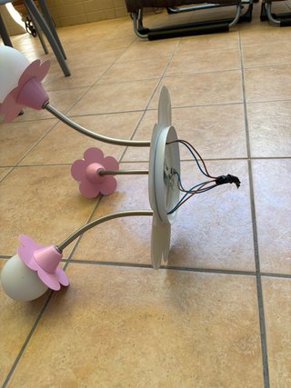 Lámpara infantil flor rosa y blanca