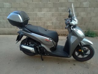 Honda SH 300 4300