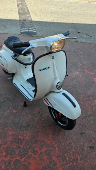 Vespa Primavera T3 Blanca