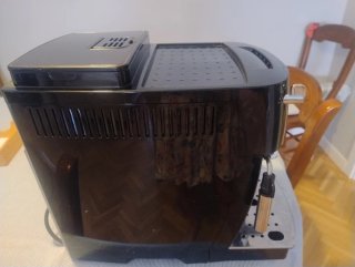 Cafetera Super Automática Delonghi Magnífica s