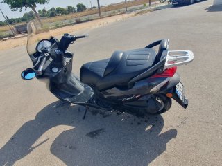 Kymco Grand Dink 125cc Maxi Scooter Negra
