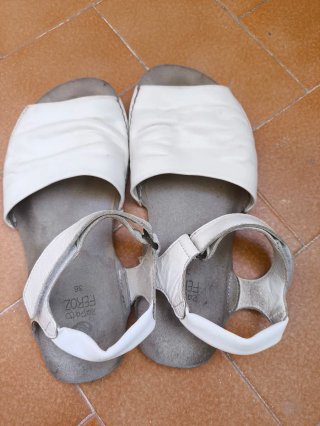 Sandalias Ondara Zapato Feroz Talla 36 Blancas