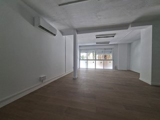 Local comercial en alquiler en Ensanche Centro - Puerto en Málaga